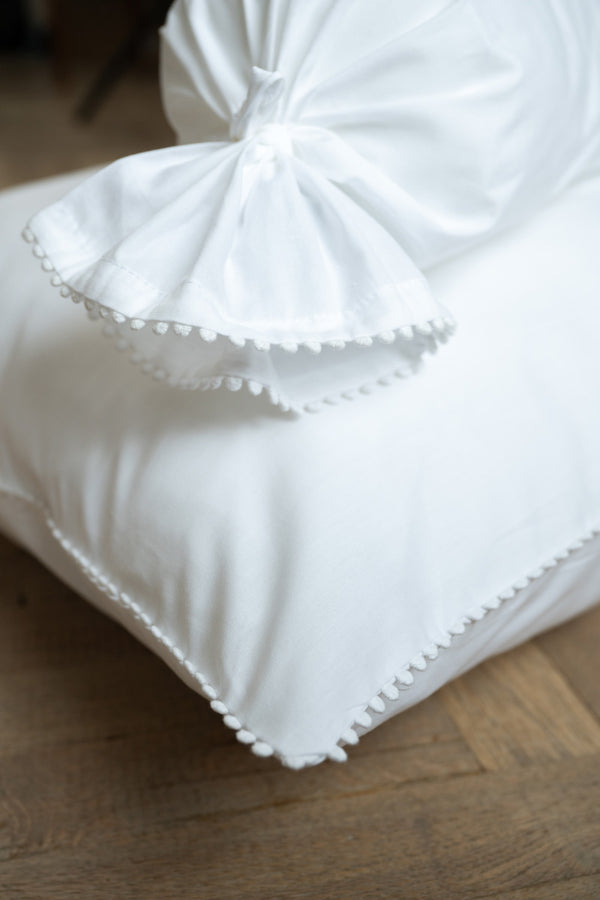 Linolux Nekrolsloop Pompom White 15x40