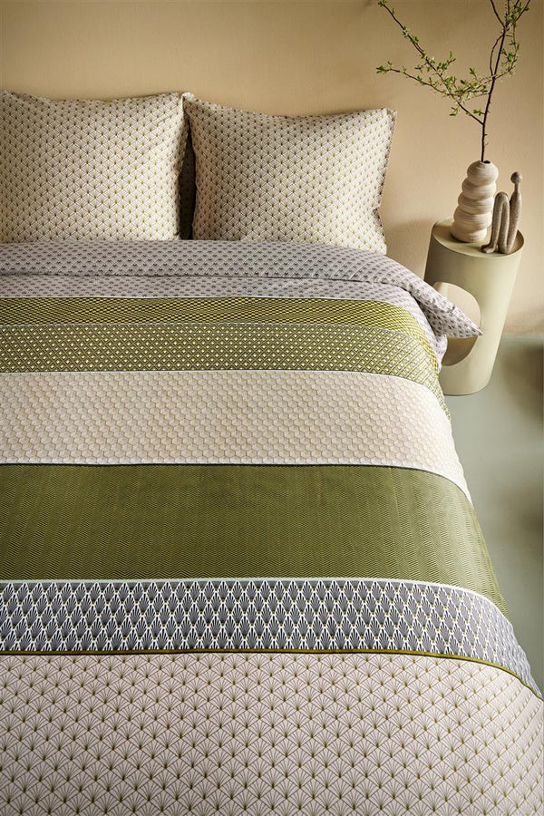 Detail Dekbedovertrek Beddinghouse Aster Green