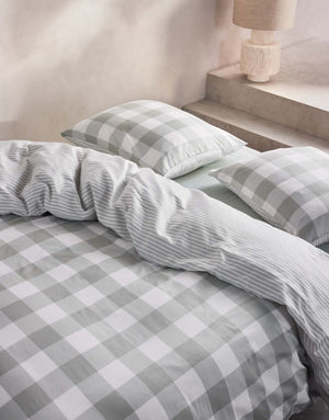 Dekbedovertrek Essenza Chess Dusty Green close up