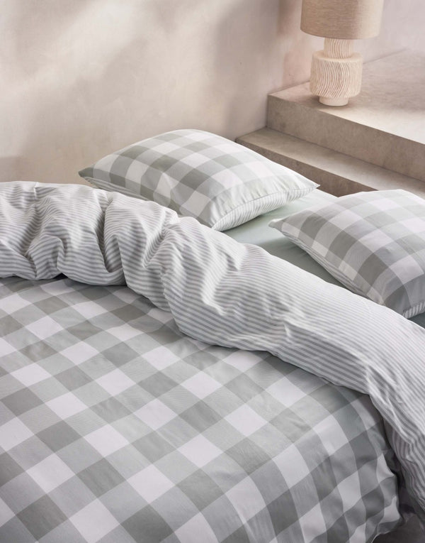 Dekbedovertrek Essenza Chess Dusty Green close up