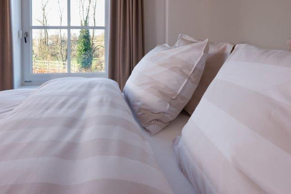 Dekbedovertrek Livello Beach Stripe Sand dteail