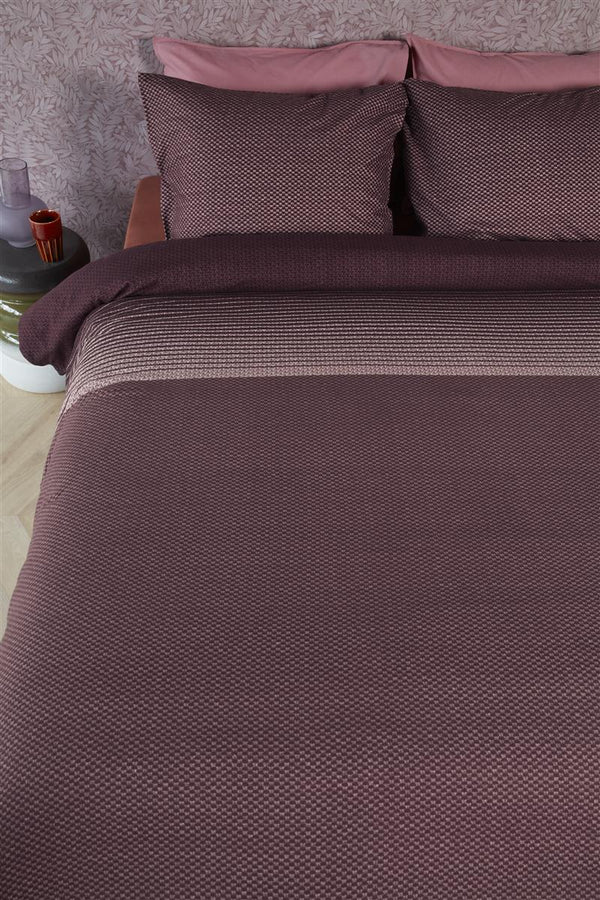 Dekbedovertrek Beddinghouse Demi Dark Red flanel voorstaand