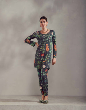 Nachthemd Essenza Elm Marigold Slate Grey model