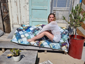 Strandlaken XL SooBluu Neon Multi liggend