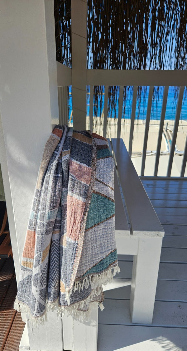 Hamamdoek Zusenzomer Azra Grey bankje