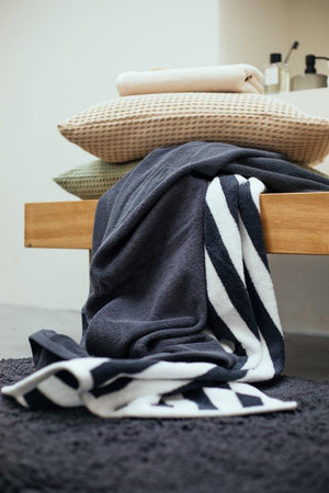 Vandyck Badgoed Verona Stripes Off Black