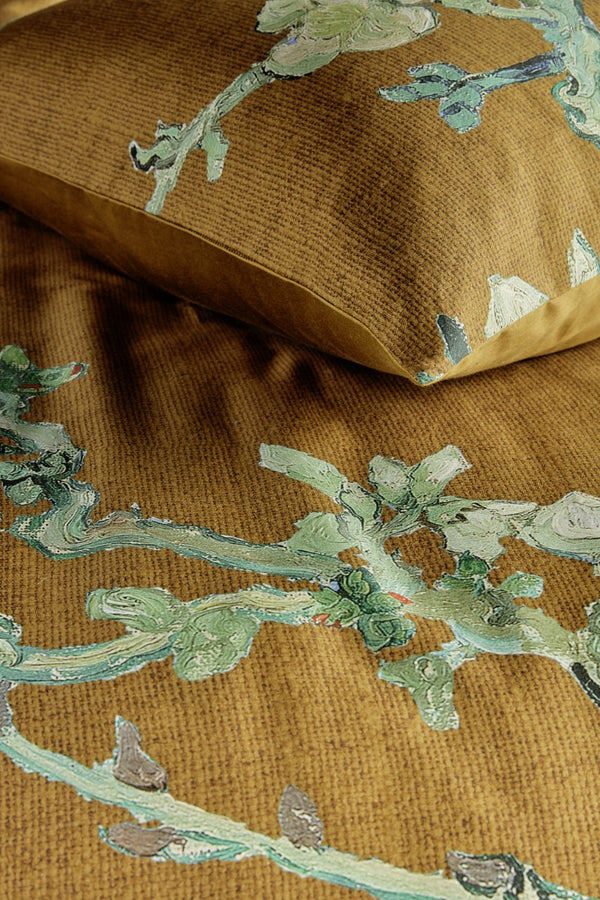 Dekbedovertrek Beddinghouse x Van Gogh Museum  Blossoming Oker detail