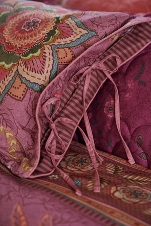 Pip Studio Sierkussen Mumbai Evening Dark Pink 35x60